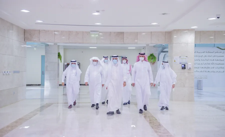 وسط إجراءات احترازية وباتباع التعليمات الوقائية : الجامعة تقيم حفل المعايدة السنوي لعيد الفطر المبارك - am