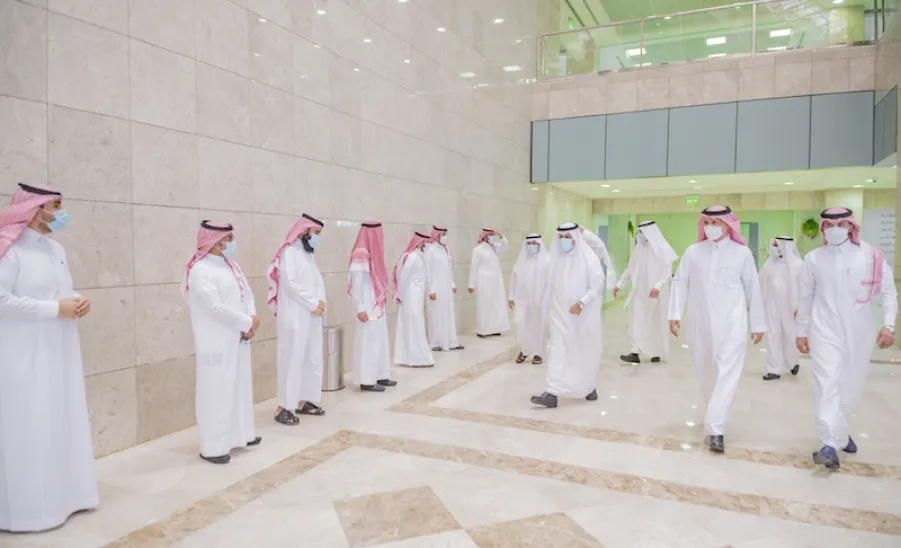 وسط إجراءات احترازية وباتباع التعليمات الوقائية : الجامعة تقيم حفل المعايدة السنوي لعيد الفطر المبارك - am