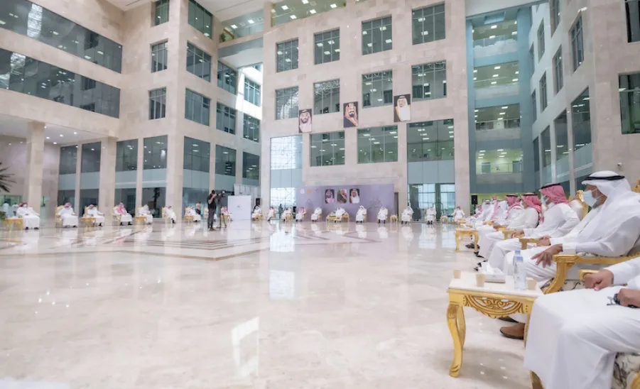 وسط إجراءات احترازية وباتباع التعليمات الوقائية : الجامعة تقيم حفل المعايدة السنوي لعيد الفطر المبارك - am