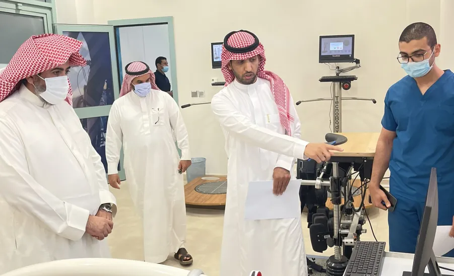 وكيل الجامعة يتفقد أعمال مركز جامعة المجمعة لتقنيات التأهيل والاطراف الاصطناعية - وكيل الجامعة يتفقد أعمال مركز جامعة المجمعة لتقنيات التأهيل والاطراف الاصطناعية
