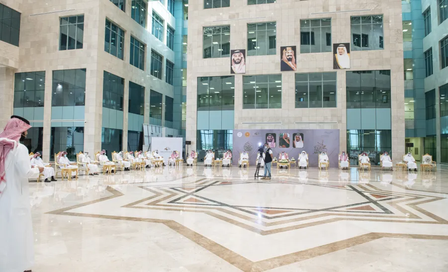 إدارة العلاقات العامة والإعلام الجامعي تقيم حفل المعايدة السنوي لعيد الأضحى المبارك -  ]U,M