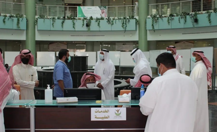Vice-Rector for educational affairs visits College of Science in Zulfi - وكيل الجامعة للشؤون التعليمية يزور كلية العلوم بالزلفي