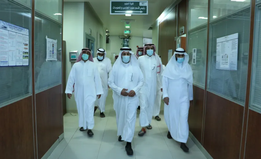 A Tour of inspection conducted by vice-rector to College of Education in Zulfi - وكيل الجامعة للشؤون التعليمية يزور كلية التربية بالزلفي 