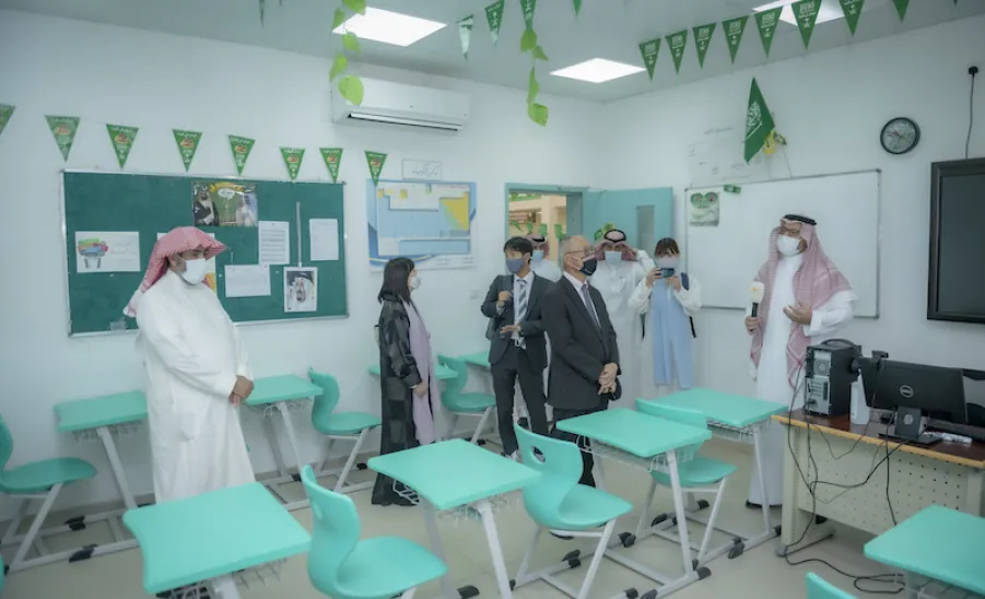 سعادة سفير دولة اليابان يزور الجامعة  - ]U,M