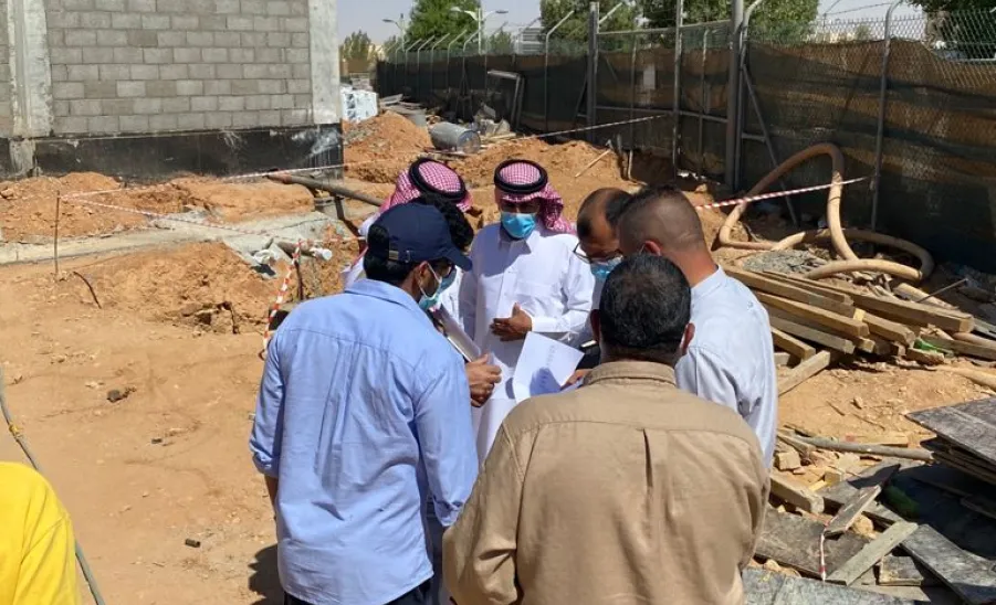 Employees of Saudi Electricity Company on a visit to the project of constructing medium voltage switches
 -  زيارة منسوبي الشركة السعودية الكهرباء لمحطة الجهد المتوسط
