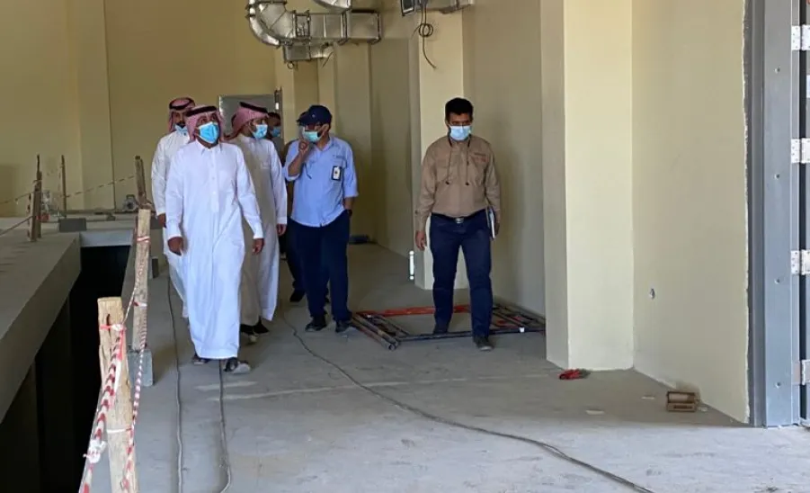 Employees of Saudi Electricity Company on a visit to the project of constructing medium voltage switches
 -  زيارة منسوبي الشركة السعودية للكهرباء لمحطة الجهد المتوسط