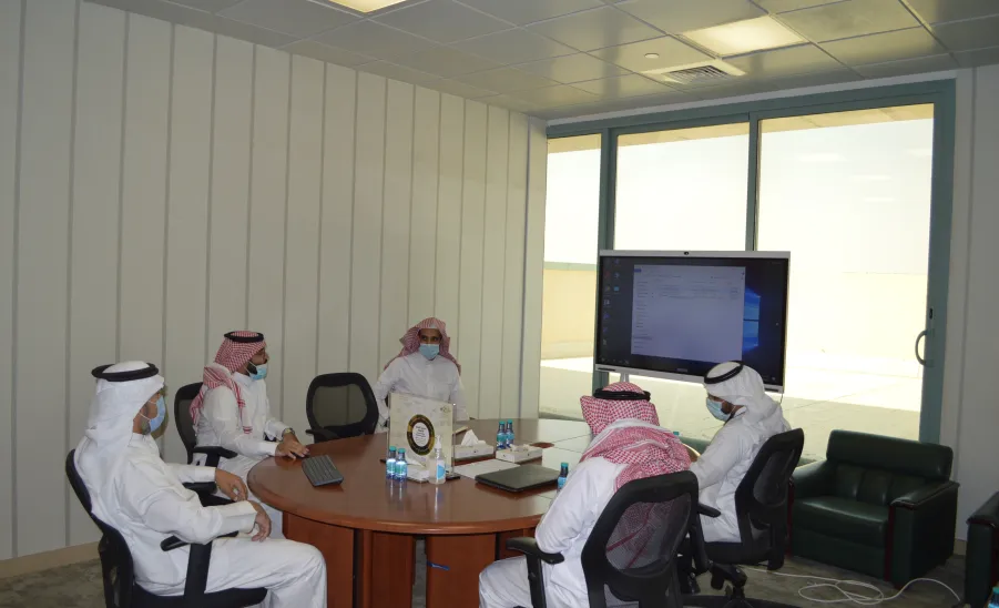 Vice Rector for Educational Affairs chairs a meeting for implementing the operational plan for the Deanship of Quality and Skills Development - وكيل الجامعة للشؤون التعليمية يرأس اجتماعاً لمناقشة سير تنفيذ الخطة التشغيلية لعمادة الجودة وتطوير المهارات ويشيد بالجهود