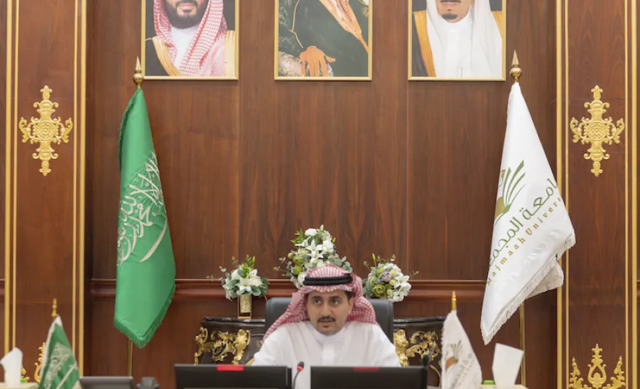 برئاسة رئيس الجامعة : انعقاد الجلسة الأولى لمجلس الجامعة للعام الجامعي ١٤٤٣هـ - جامعة المجمعة