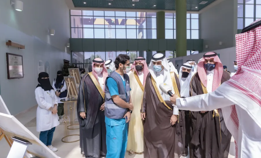 الجامعة تحتفل بمناسبة ذكرى اليوم الوطني الواحد و التسعين -  ]U,M