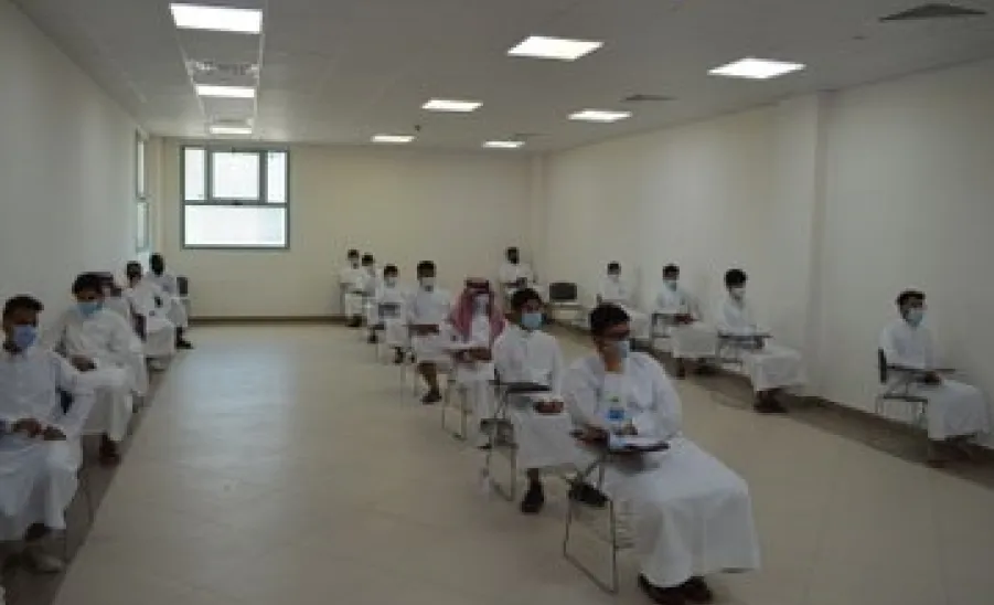 سعادة وكيل الجامعة للشؤون التعليمية يزور كلية الهندسة - سعادة وكيل الجامعة للشؤون التعليمية يزور كلية الهندسة