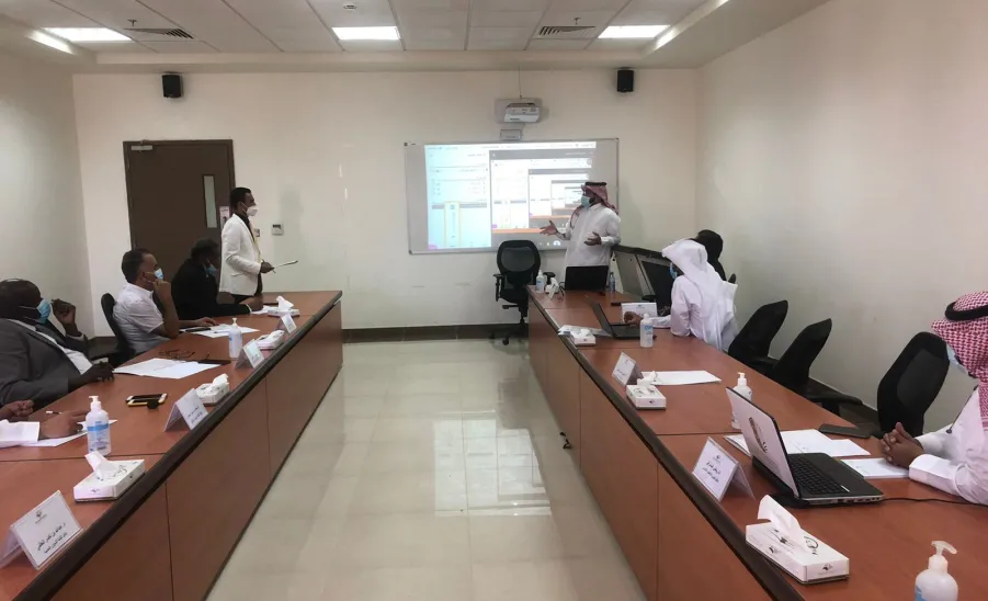 A team visit College of Science and Humanities and discuss work plans of academic accreditation  - بإشراف وكيل الجامعة للشؤون التعليمية... فريق العمل المختص يزور كلية العلوم والدراسات الإنسانية برماح ويناقش خطط العمل ذات الصلة باستكمال برامج الاعتماد الأكاديمي.