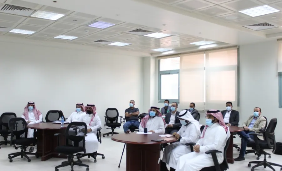 بإشراف وكيل الجامعة للشؤون التعليمية...فريق الاعتماد يواصل جهوده ويبحث جاهزية برنامج المحاسبة -  فريق الاعتماد