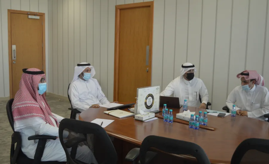 Vice-Rector for Educational Affairs chairs first meeting of Academic Plans and Study Committee -  اجتماع لجنة الخطط والنظام الدراسي