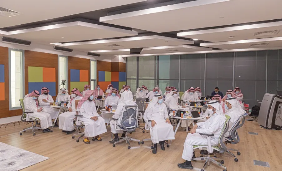 رئيس الجامعة يرعى ملتقى نحو التميز في البرامج الأكاديمية  - جامعة المجمعة