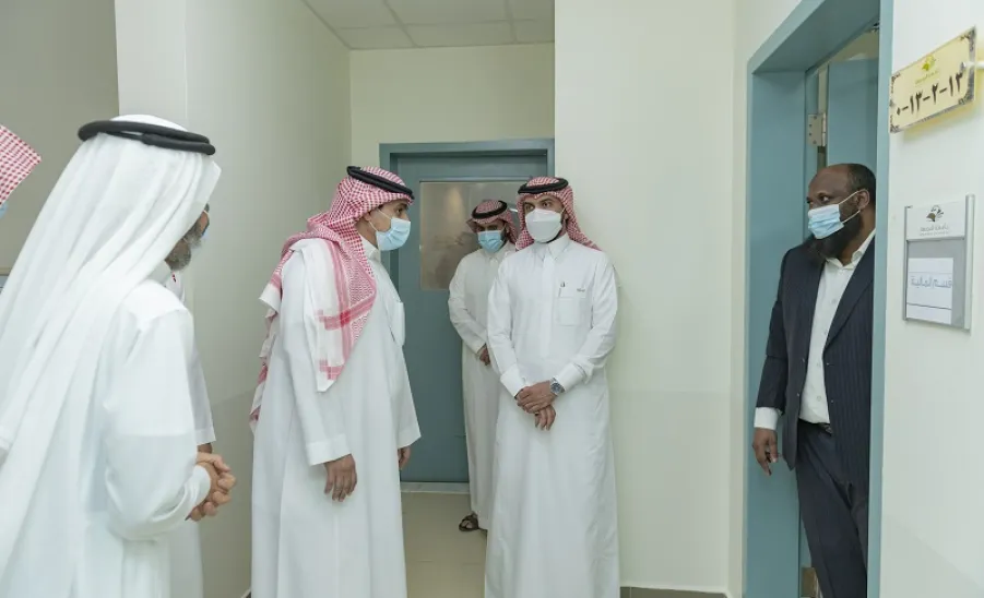  رئيس الجامعة يزور كلية العلوم والدراسات الإنسانية بحوطة سدير -  aa