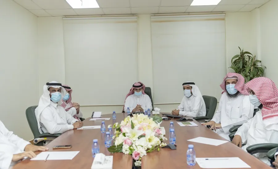  رئيس الجامعة يزور كلية العلوم والدراسات الإنسانية بحوطة سدير -  AA