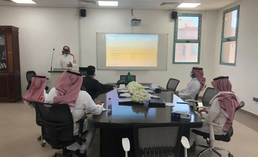 مكتب تحقيق الرؤية يعقد ورش عمل تعريفية لمنصة جودة -  مكتب الرؤية