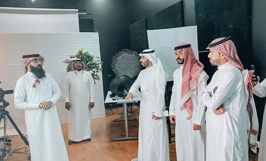 Deanship of Student Affairs organizes a trip to Asir
 - رحلة لطلاب الجامعة إلى عسير