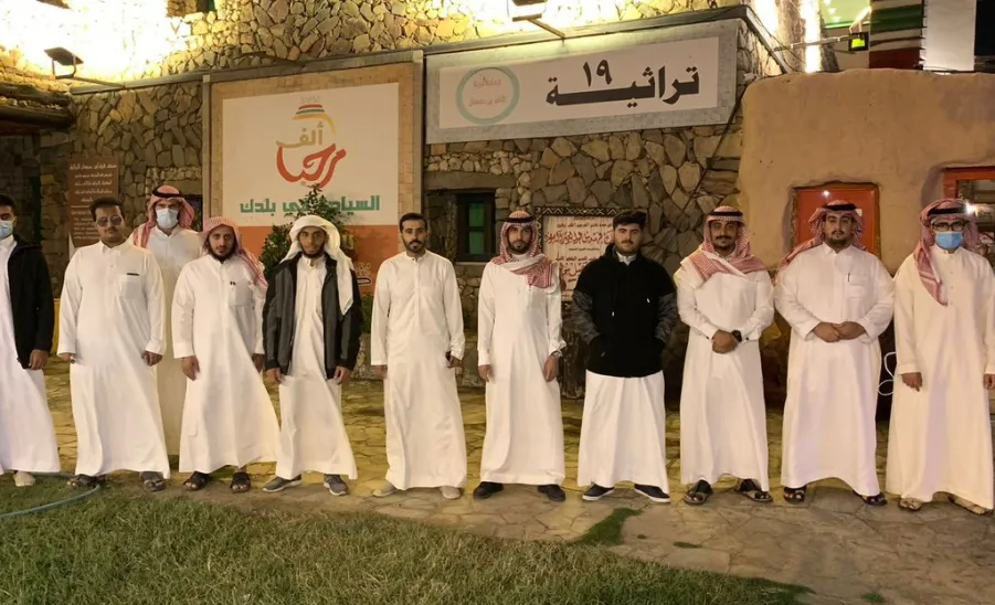 Deanship of Student Affairs organizes a trip to Asir
 - رحلة لطلاب الجامعة إلى عسير