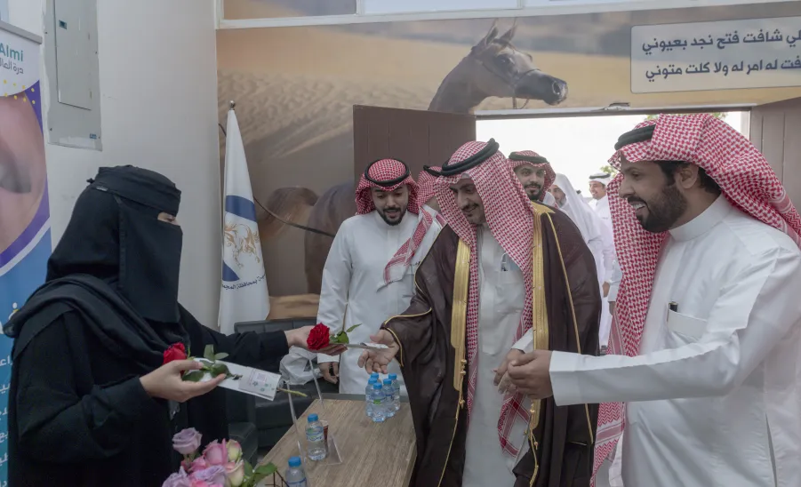 رئيس الجامعة يرعى حفل السباق الخامس لميدان الفروسية بالمجمعة - جامعة المجمعة 