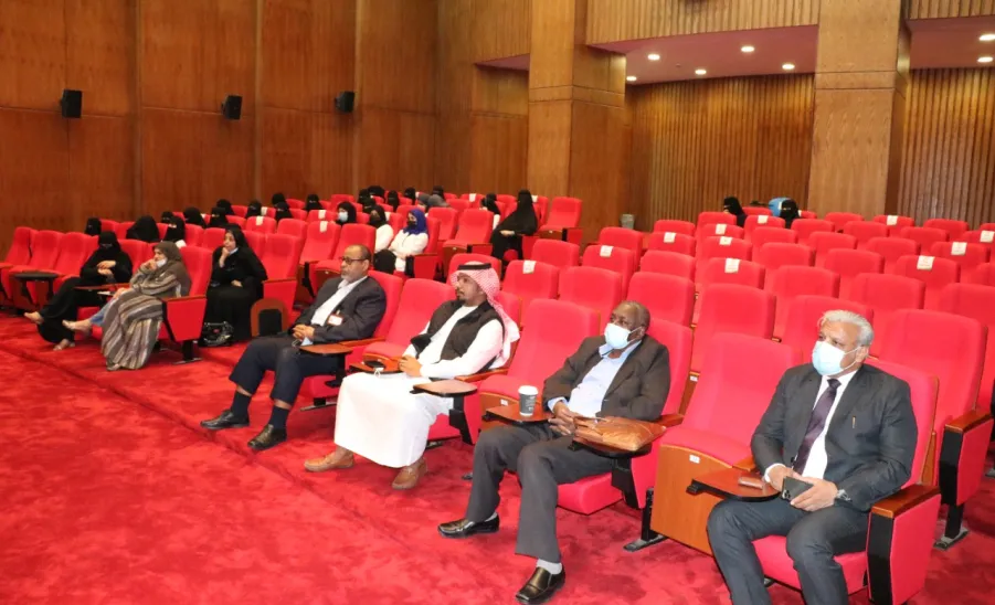 A SEMINAR HELD BY MU ON PSYCHOLOGICAL AND SOCIAL EFFECTS OF VIOLENCE AGAINST WOMEN -  جامعة المجمعة 