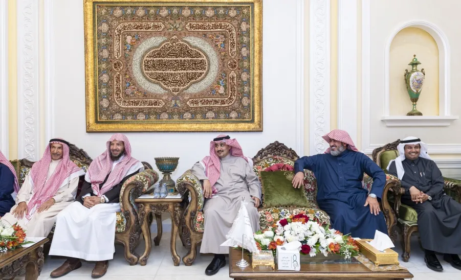 SHEIKH AL-FAWZAN RESEARCH CHAIR FOR INHERITANCE HOLDS FIRST SCIENTIFIC MEETING
 - a