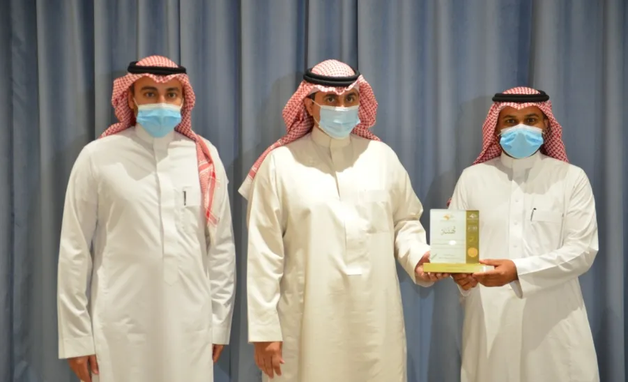 MU RECTOR PATRONIZES AWARDING CEREMONY OF ACADEMIC PROGRAMS THAT EARN ACADEMIC ACCREDITATION
 - a