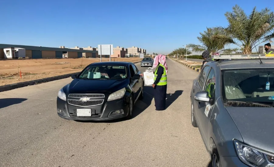 TRAFFIC SAFETY CENTER CONDUCTS LAUNCHES A FIELD CAMPAIGN TO RAISE AWARENESS ABOUT SEAT BELT  -  جامعة المجمعة 
