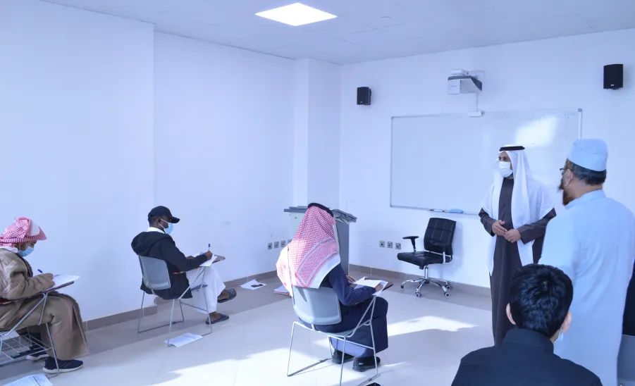 Vice-Rector for Educational Affairs' tour of inspection to several colleges  - زيارة كلية الهندسة