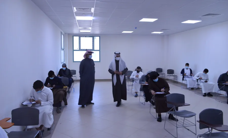 Vice-Rector for Educational Affairs' tour of inspection to several colleges  - زيارة كلية الهندسة
