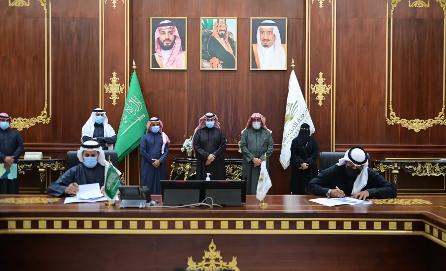 MU SIGNS AGREEMENTS IN MULTIPLE BUSINESS SECTORS  - جامعة المجمعة 