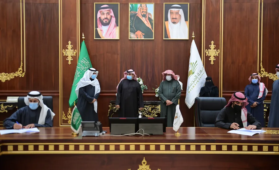 MU SIGNS AGREEMENTS IN MULTIPLE BUSINESS SECTORS  - جامعة المجمعة 
