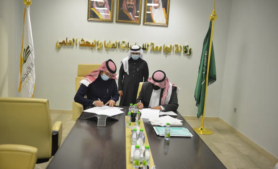 MU SIGNS TWO RESEARCH CONTRACTS FOR STROKE CASES  - جامعة المجمعة 