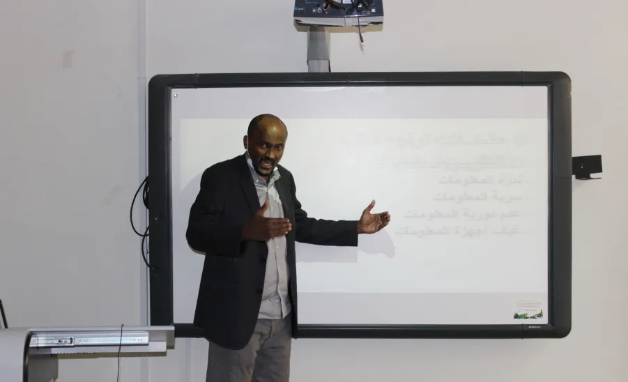وحدة التدريب تقيم دورة بعنوان أسس كتابة التقارير الإدارية - 1