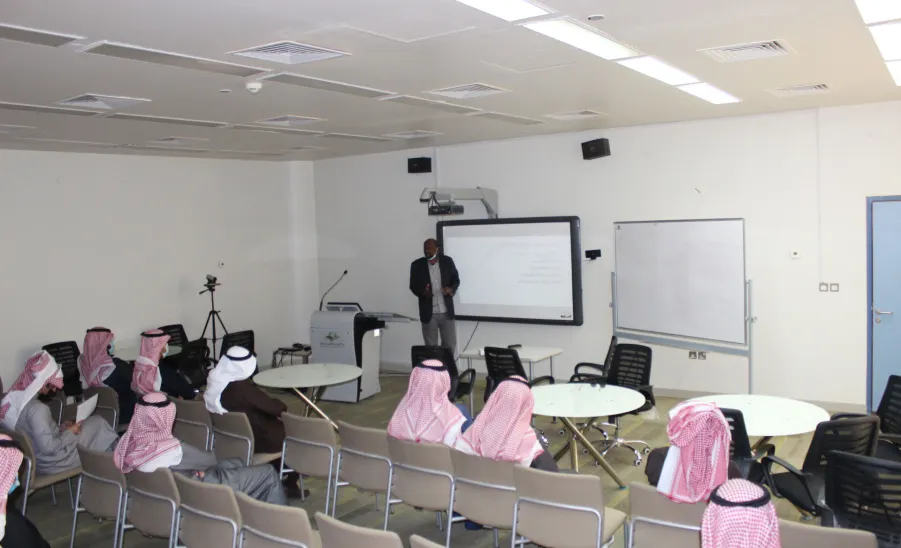 وحدة التدريب تقيم دورة بعنوان أسس كتابة التقارير الإدارية - 1