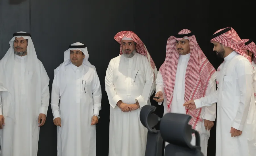 THE RECTOR LAUNCHES MU CENTER FOR BUILDING CONTROL MANAGEMENT
 -  تدشين رئيس الجامعة لمركز التحكم لإدارة المباني