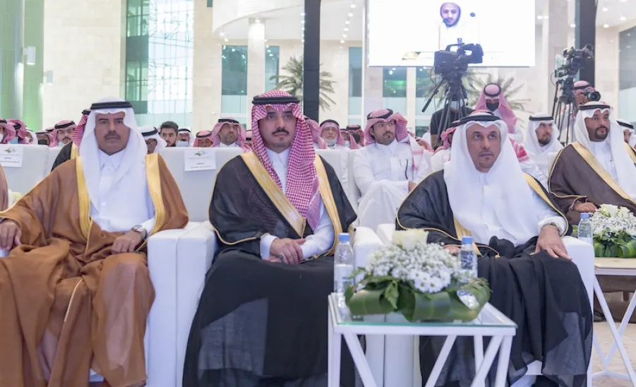 برعاية صاحب السمو الملكي الأمير فيصل بن بندر - أمير منطقة الرياض - الجامعة تقيم حفل تخريج الدفعة الثالثة عشرة من طلابها - 11