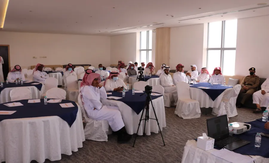 وكيل الجامعة يرعى الندوة العملية لكرسي محمد بن أحمد الفوزان للتركات بالشراكة مع الغرفة التجارية بالزلفي  -  جامعة المجمعة 