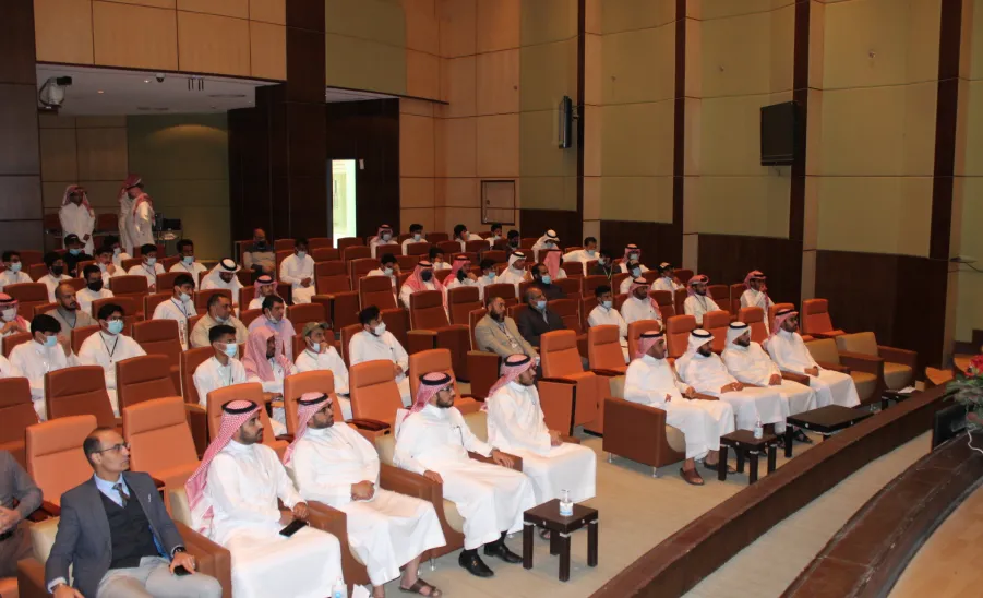 تحت عنوان : ( بيئتنا مسؤوليتنا ) كلية العلوم بالزلفي تقيم فعالية هاكثون العلوم والبيئة -  جامعة المجمعة