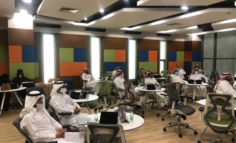 إدارة قياس الاداء بالمكتب تعقد ورشة عمل لملاك المؤشرات في الجامعة - مكتب الرؤية