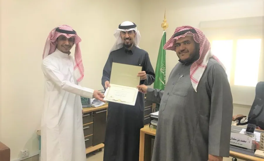 الإدارة العامة للمرافق والإسكان تكرم عدد من الموظفين  - الإدارة العامة للمرافق والإسكان تكرم عدد من الموظفين 1