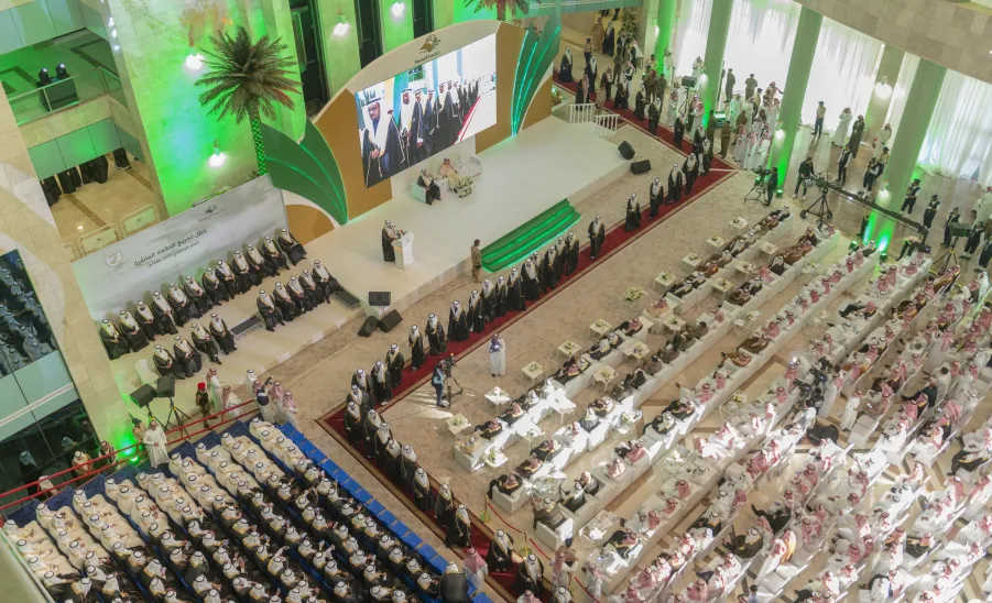 GRADUATION CEREMONY OF MU’S 13TH BATCHE TO BE PATRONIZED BY RIYADH GOVERNOR PRINCE  -  جامعة المجمعة 