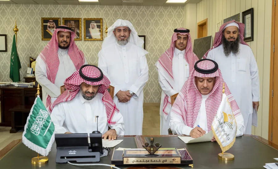  وكيل الجامعة يرعى ويوقع مذكرتي تفاهم وتعاون في مجال التدريب وتهيئة البيئة التعليمية والعملية لمنسوبي الجامعة -  وكيل الجامعة يرعى ويوقع مذكرتي تفاهم وتعاون في مجال التدريب وتهيئة البيئة التعليمية والعملية لمنسوبي الجامعة