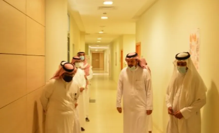 MU VICE-RECTOR INSPECTS THE PROGRESS OF STUDY DURING RAMADAN -  زيارات الدكتور العبودي
