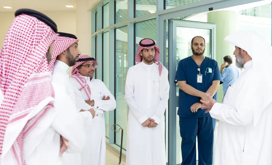 MU VICE-RECTOR ON TOUR OF INSPECTION TO MEDICAL SERVICES AT MAIN CAMPUS
 -  وكيل الجامعة يتفقد مقر الخدمات الطبية بالمدينة الجامعية بالمجمعة