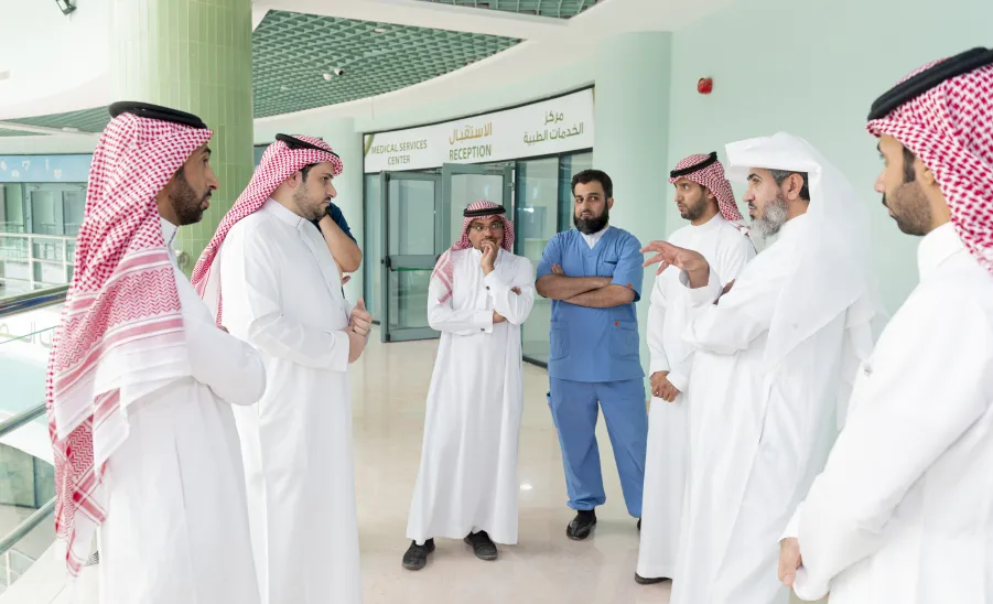 MU VICE-RECTOR ON TOUR OF INSPECTION TO MEDICAL SERVICES AT MAIN CAMPUS
 -  وكيل الجامعة يتفقد مقر الخدمات الطبية بالمدينة الجامعية بالمجمعة