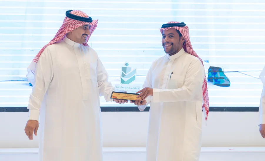 MU PATRONIZES THE CEREMONY OF CLOSING ACTIVITIES FOR STUDENTS - 1443 AH -  جامعة المجمعة