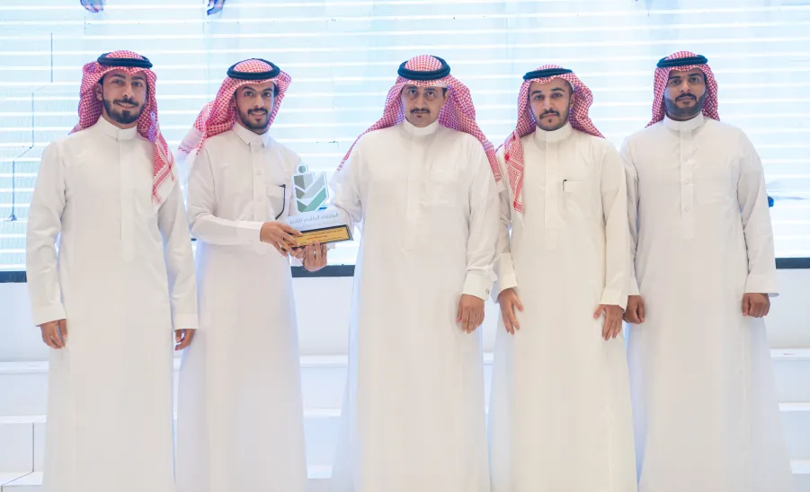MU PATRONIZES THE CEREMONY OF CLOSING ACTIVITIES FOR STUDENTS - 1443 AH -  جامعة المجمعة