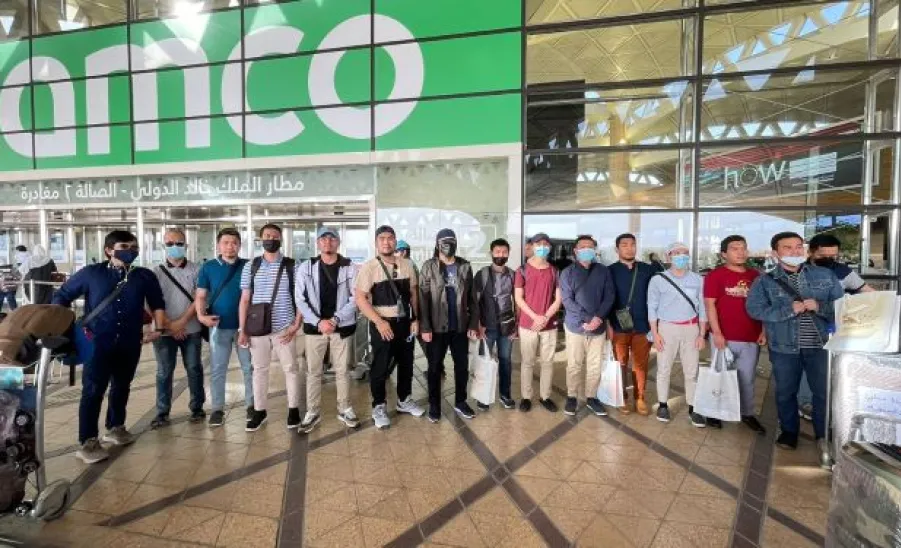 Transporting scholarship students to airports
 - منح3