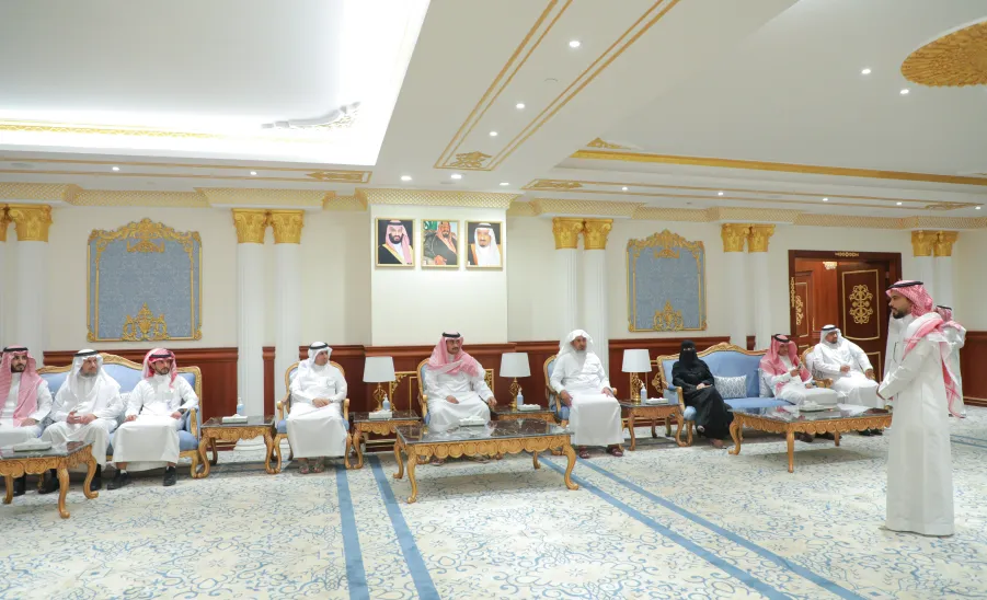 برعاية رئيس الجامعة...مركز خدمات التوظيف وشؤون الخريجين يوقع اتفاقيات مع بلدية المجمعة وعدد من جهات القطاع الخاص  - اتفاقيات مركز الخريجين